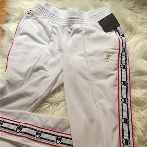 Champion sweats in white. BRAND NEW, never worn.